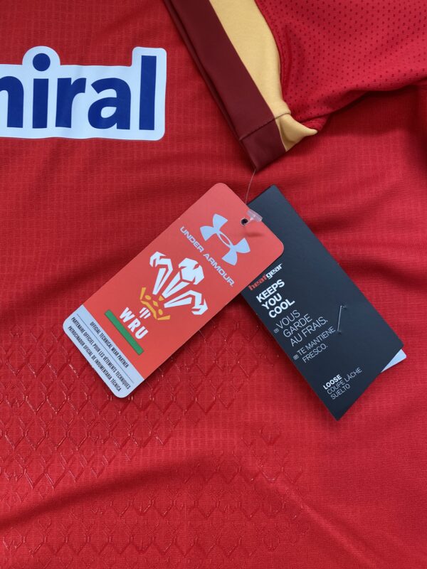 2015 Wales Jersey with Tags - Image 5
