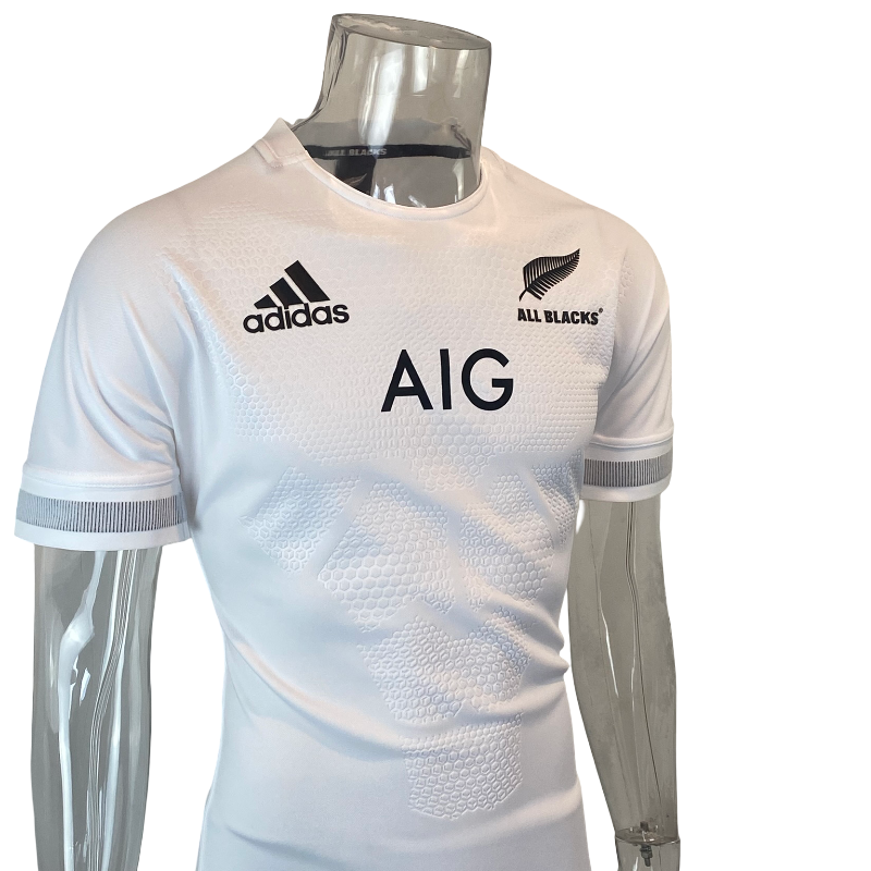 2018 All Blacks Alternate Jersey with Tags - Image 4